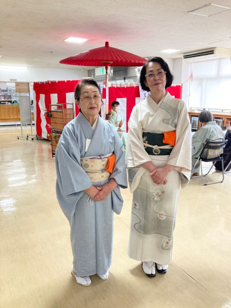 立礼式 お点前【動画あり】 （2022年イベントのお茶席） – ゆめおい日記